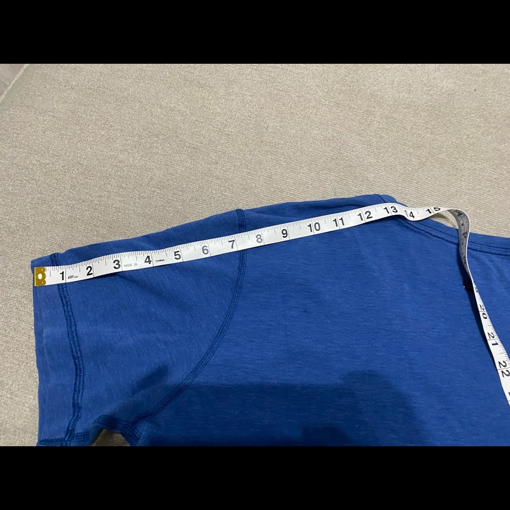 Lululemon Basic V Tee - image 8